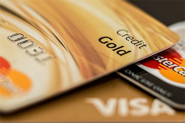 信用卡有月卡红包吗吗，哪间银行信用卡有月卡红包优惠？